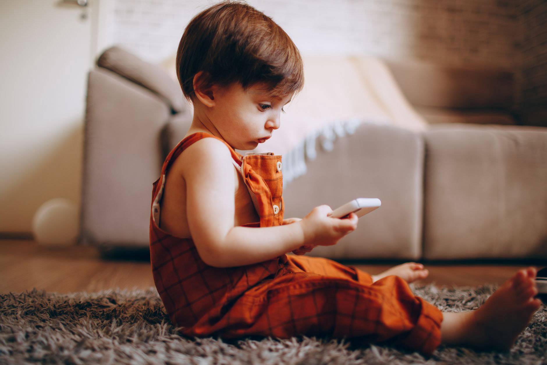Tiêu chí chọn mua đồ gia dụng thông minh an toàn cho nhà có con nhỏ